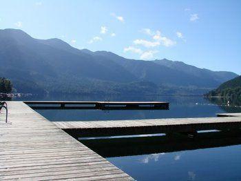 Отель Cabins And Campground At Cultus Lake Park Чилливак Экстерьер фото